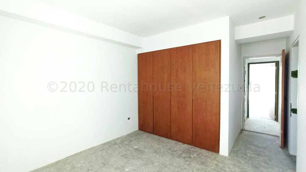 Apartamento (1 Nivel) en Venta en La Lagunita Country Club, Distrito Metropolitano - 11