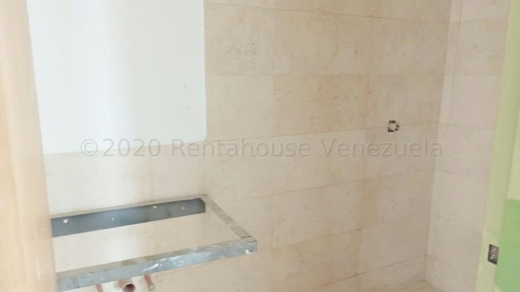 Apartamento (1 Nivel) en Venta en La Lagunita Country Club, Distrito Metropolitano - 18