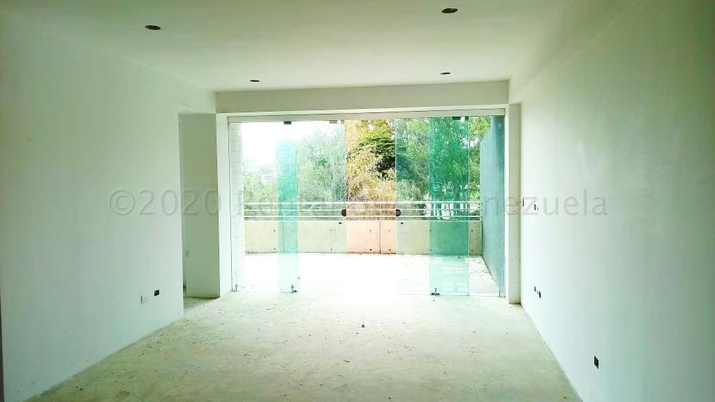Apartamento (1 Nivel) en Venta en La Lagunita Country Club, Distrito Metropolitano - 4