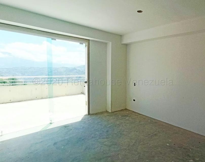 Apartamento (1 Nivel) en Venta en La Lagunita Country Club, Distrito Metropolitano - 5