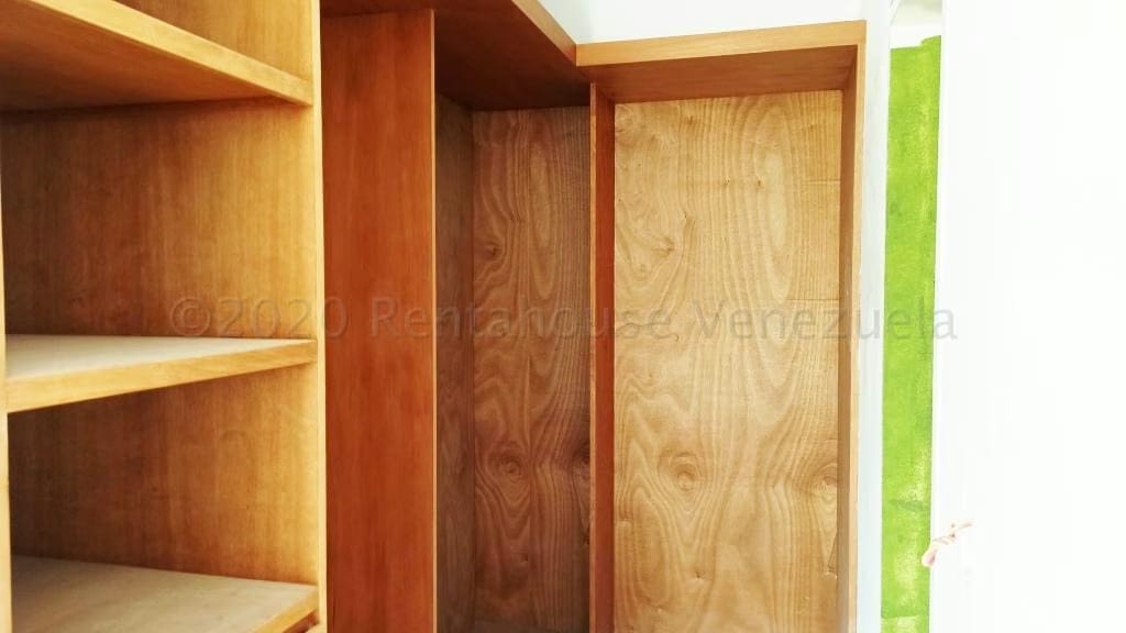 Apartamento (1 Nivel) en Venta en La Lagunita Country Club, Distrito Metropolitano - 10