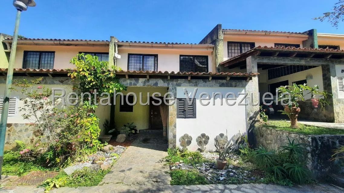 Casa (Multipes Niveles) en Venta en Lomas de Monte Claro, Distrito Metropolitano