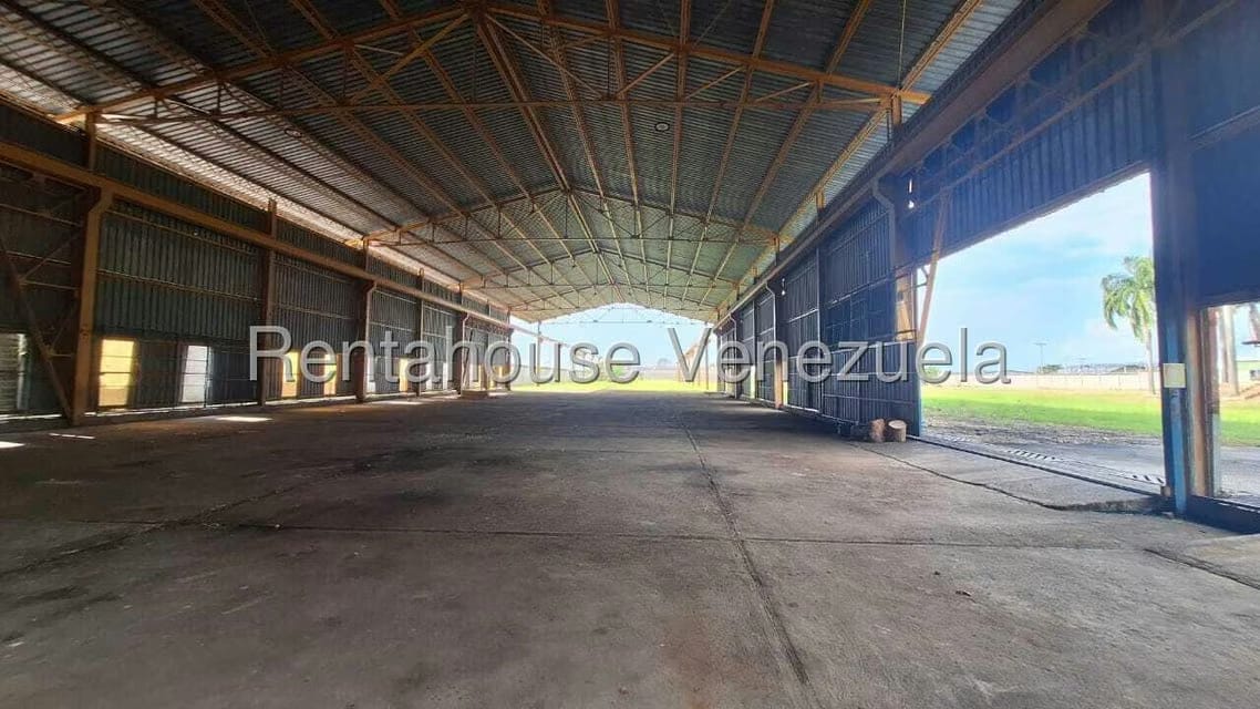Comercial (Galpon - Deposito) en Alquiler en Avenida Bolivar, Merida - 19