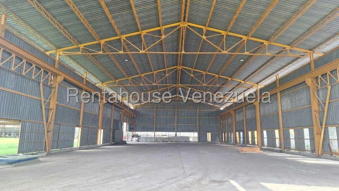 Comercial (Galpon - Deposito) en Alquiler en Avenida Bolivar, Merida - 22