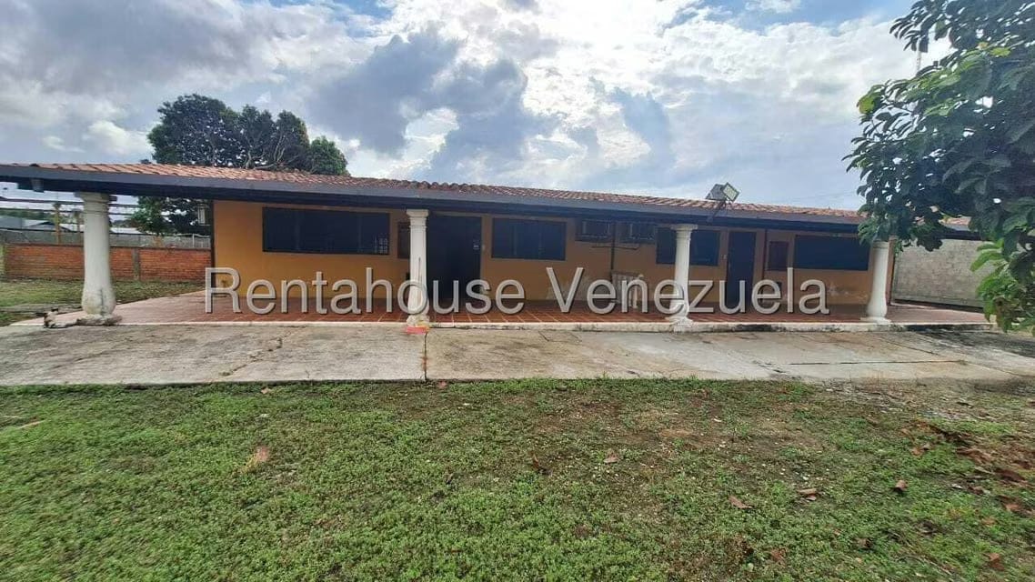 Comercial (Galpon - Deposito) en Alquiler en Avenida Bolivar, Merida - 32