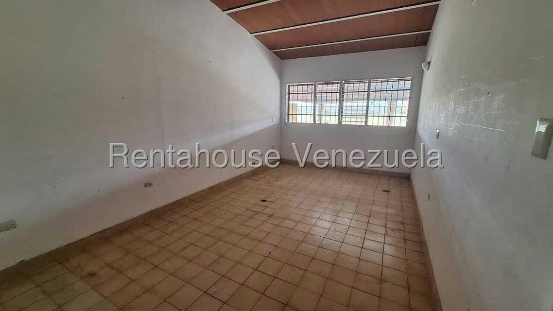 Comercial (Galpon - Deposito) en Alquiler en Avenida Bolivar, Merida - 35