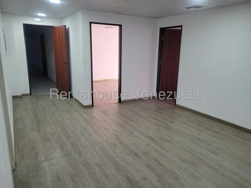 Comercial (Oficina) en Alquiler en Los Ruices, Distrito Metropolitano - 17