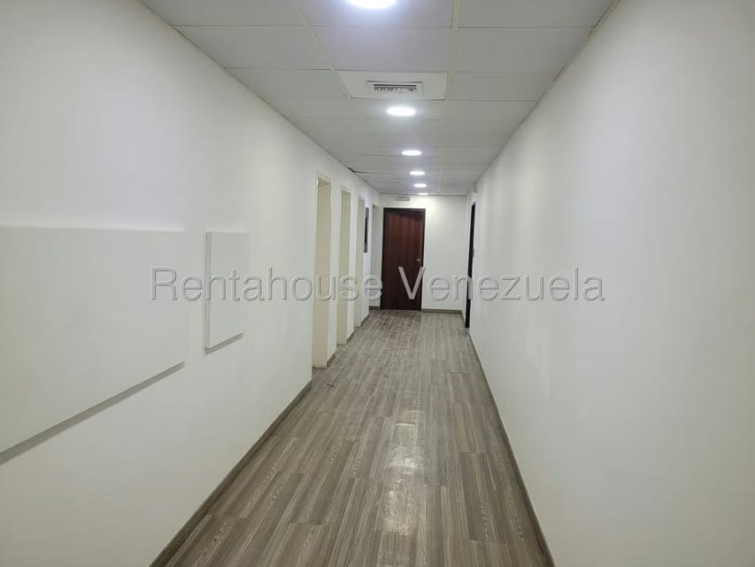 Comercial (Oficina) en Alquiler en Los Ruices, Distrito Metropolitano - 3