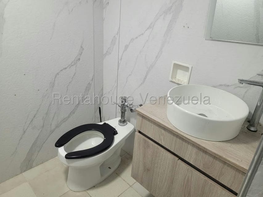 Comercial (Oficina) en Alquiler en Los Ruices, Distrito Metropolitano - 24