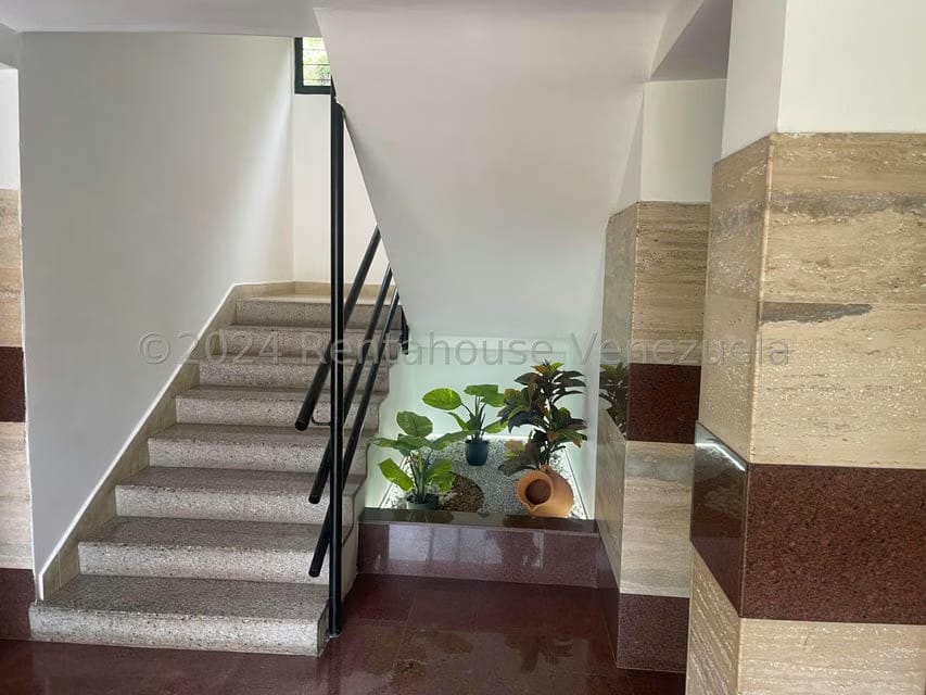 Apartamento (1 Nivel) en Alquiler en Colinas de La Tahona, Distrito Metropolitano - 7