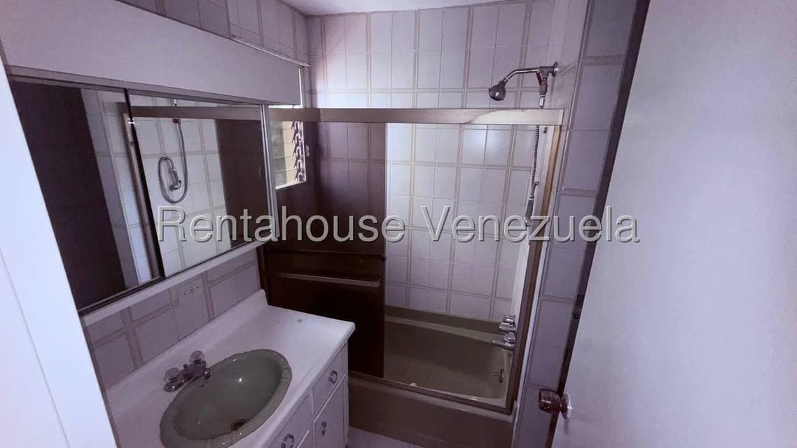Apartamento (1 Nivel) en Venta en Los Naranjos del Cafetal, Distrito Metropolitano - 20
