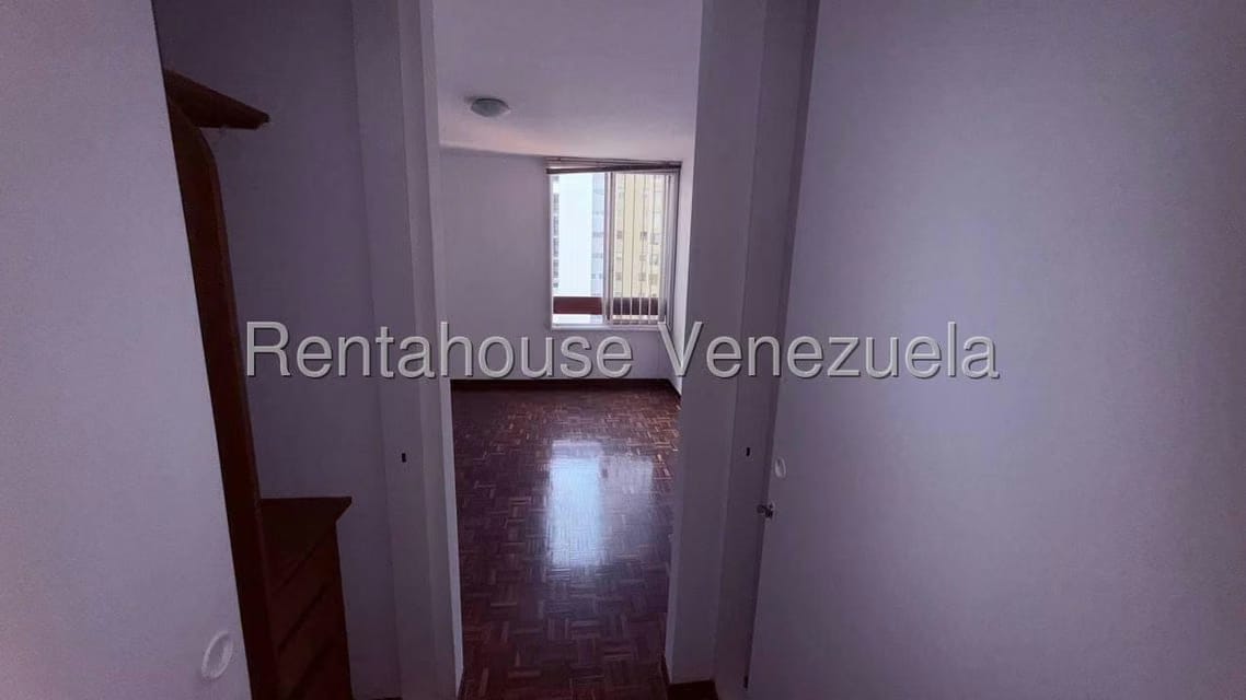 Apartamento (1 Nivel) en Venta en Los Naranjos del Cafetal, Distrito Metropolitano - 23