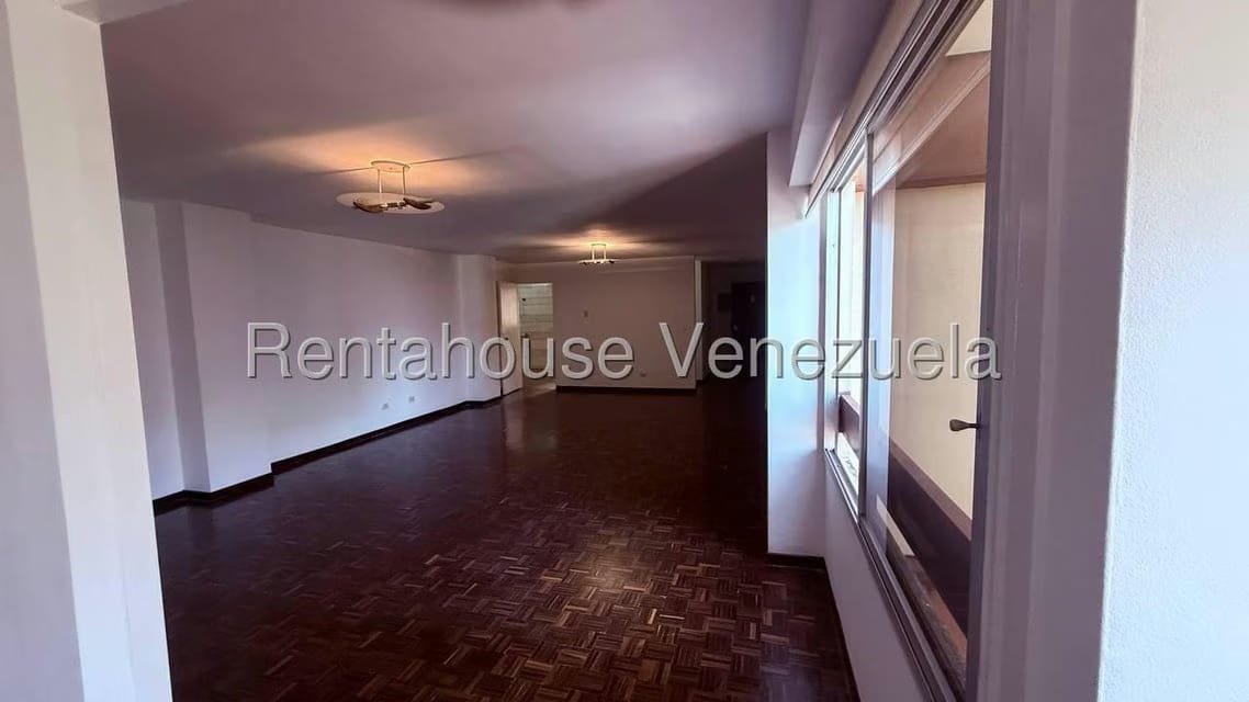 Apartamento (1 Nivel) en Venta en Los Naranjos del Cafetal, Distrito Metropolitano - 7