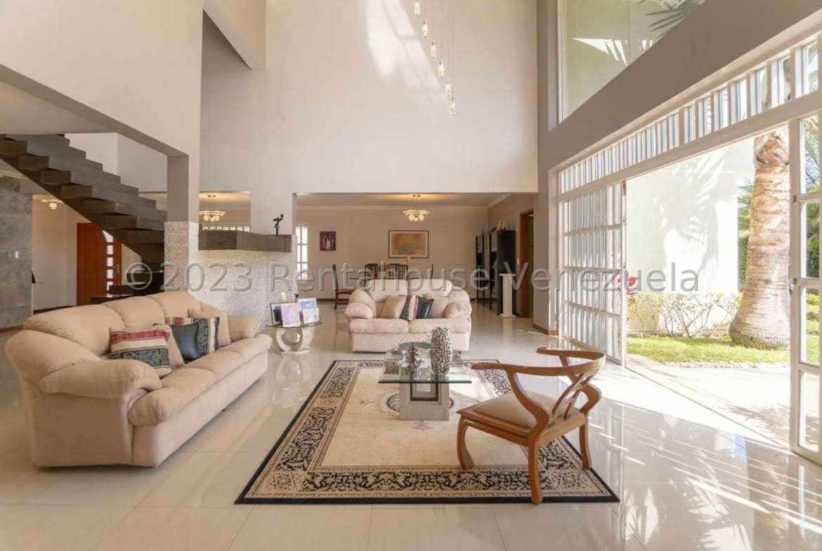 CASA EN VENTA-SELENE MARIN NOBREGA- MLS#23-24854 - 2