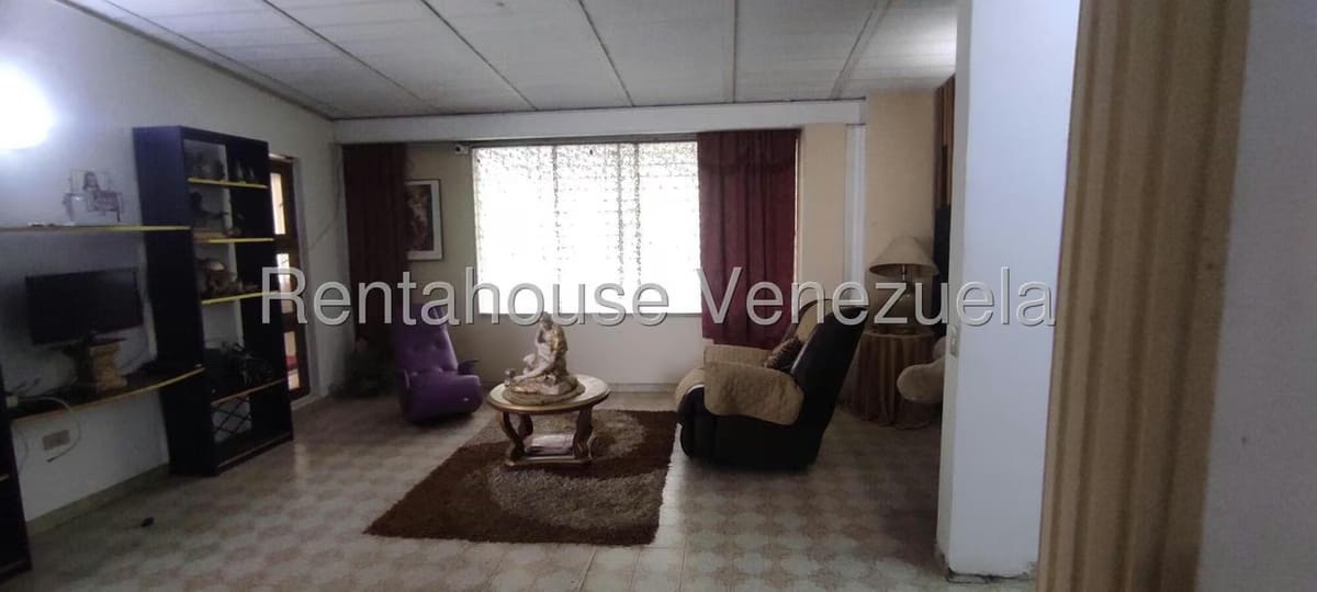 Casa (Duplex) en Venta en Los Anaucos, Miranda - 24