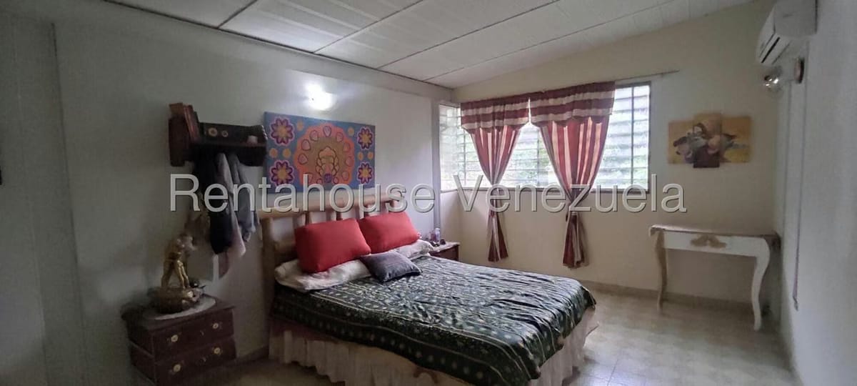 Casa (Duplex) en Venta en Los Anaucos, Miranda - 32
