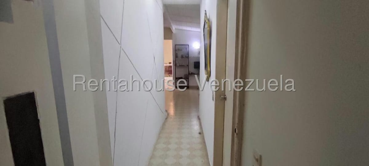 Casa (Duplex) en Venta en Los Anaucos, Miranda - 34