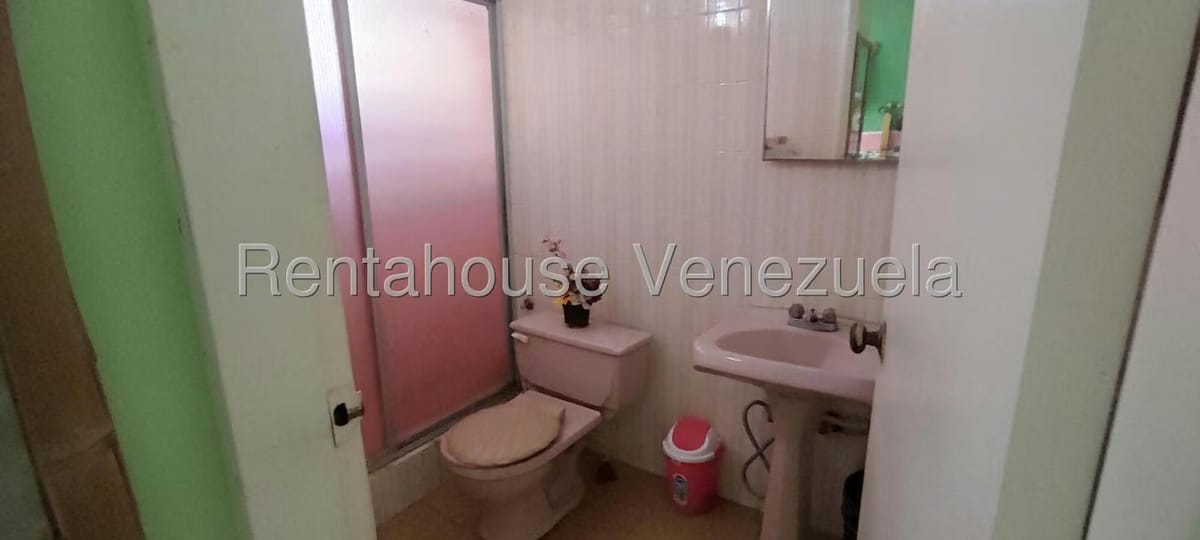 Casa (Duplex) en Venta en Los Anaucos, Miranda - 38