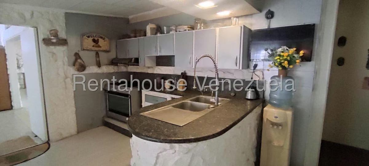 Casa (Duplex) en Venta en Los Anaucos, Miranda - 6