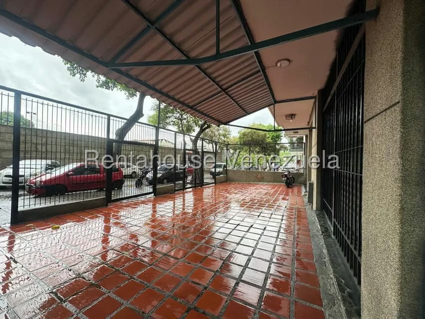 Comercial (Local Comercial) en Alquiler en Bello Campo, Distrito Metropolitano - 2