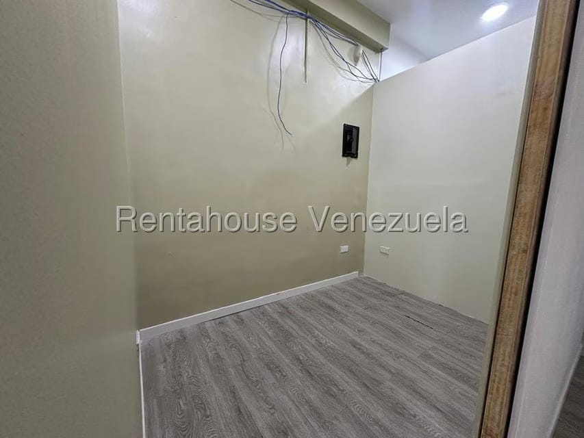 Comercial (Local Comercial) en Alquiler en Bello Campo, Distrito Metropolitano - 11