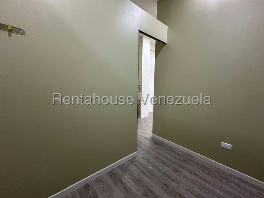 Comercial (Local Comercial) en Alquiler en Bello Campo, Distrito Metropolitano - 12