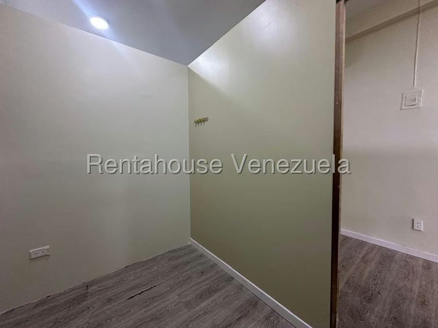Comercial (Local Comercial) en Alquiler en Bello Campo, Distrito Metropolitano - 13