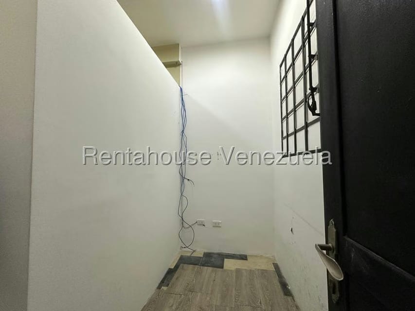 Comercial (Local Comercial) en Alquiler en Bello Campo, Distrito Metropolitano - 17