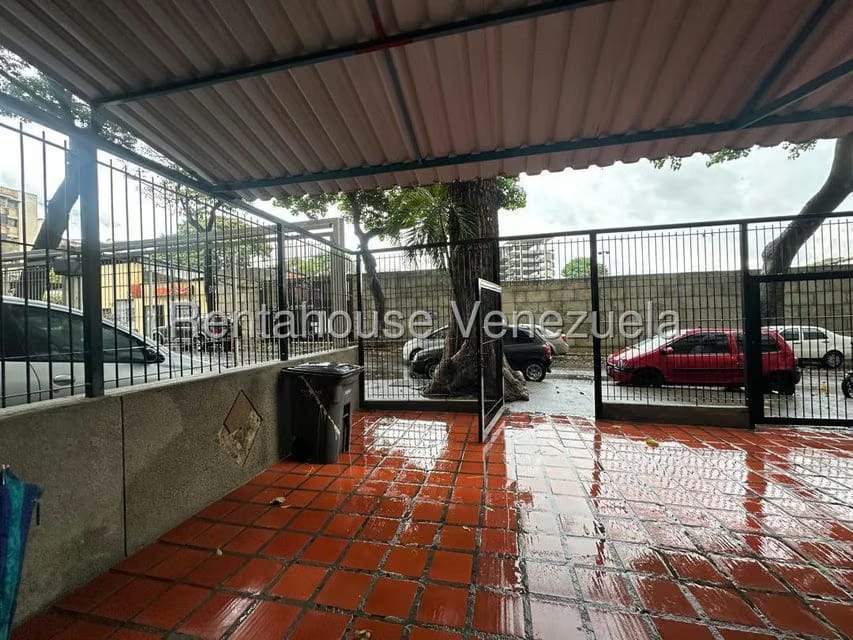 Comercial (Local Comercial) en Alquiler en Bello Campo, Distrito Metropolitano - 3