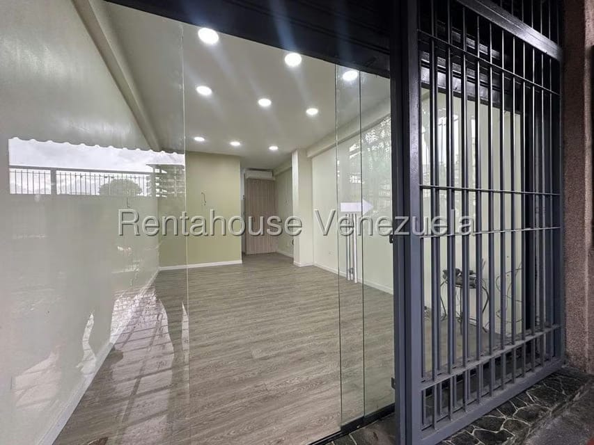 Comercial (Local Comercial) en Alquiler en Bello Campo, Distrito Metropolitano - 6
