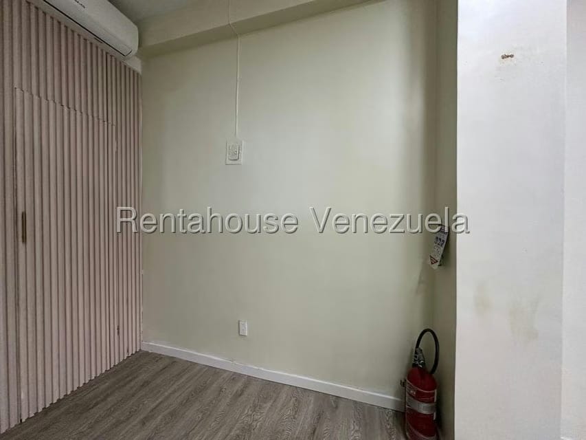 Comercial (Local Comercial) en Alquiler en Bello Campo, Distrito Metropolitano - 9