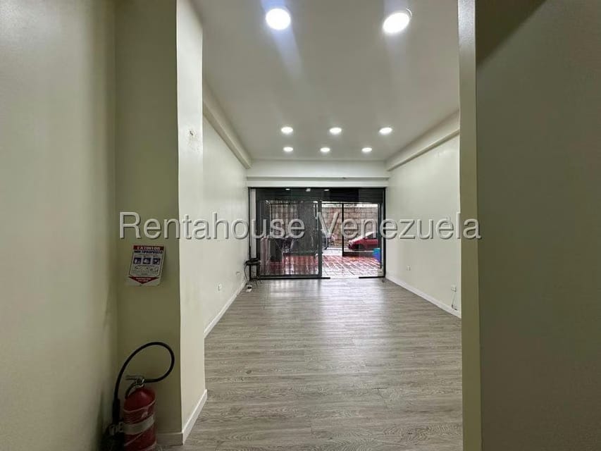 Comercial (Local Comercial) en Alquiler en Bello Campo, Distrito Metropolitano - 10