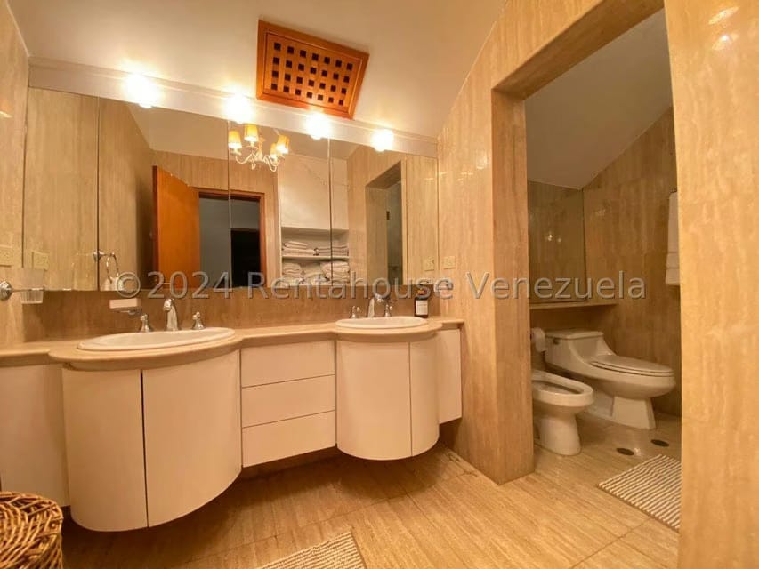 Apartamento (Duplex) en Venta en Oripoto, Distrito Metropolitano - 29