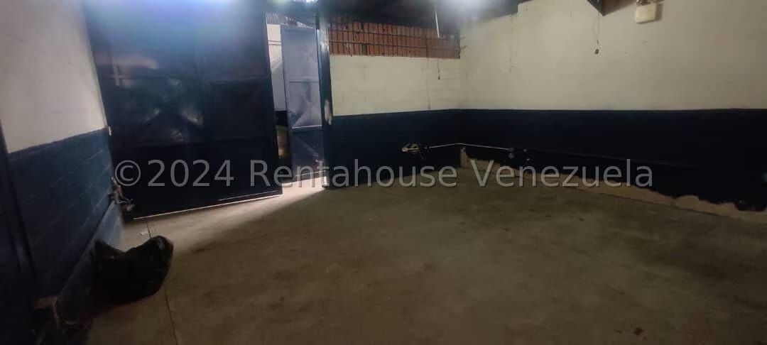 Comercial (Local Comercial) en Alquiler en El Ingenio, Miranda - 2