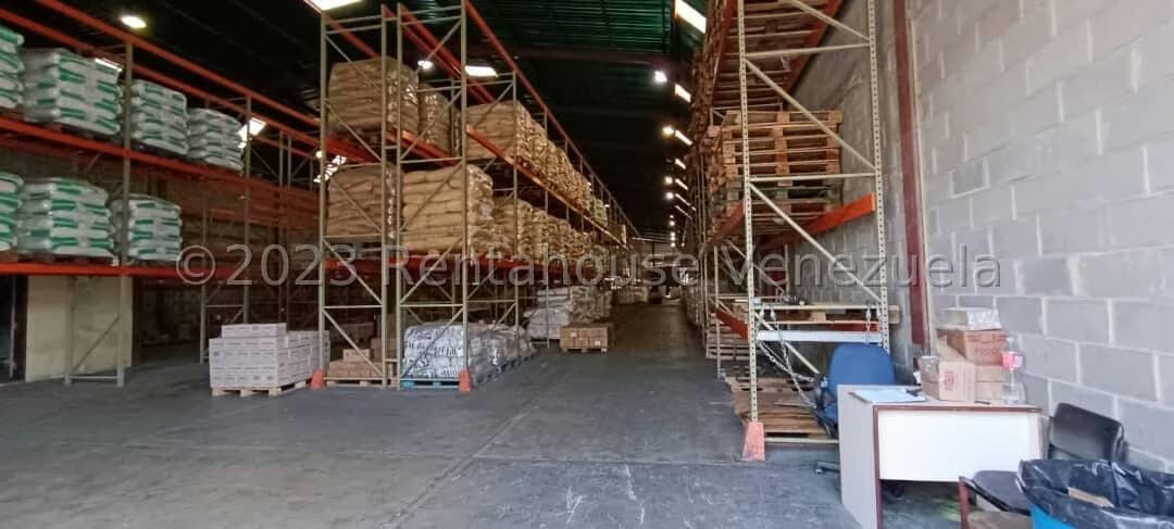 Comercial (Galpon - Deposito) en Alquiler en Zona Industrial 3, Lara - 11