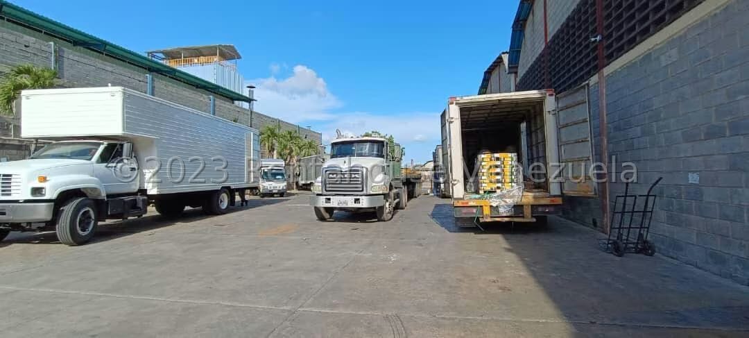 Comercial (Galpon - Deposito) en Alquiler en Zona Industrial 3, Lara - 3