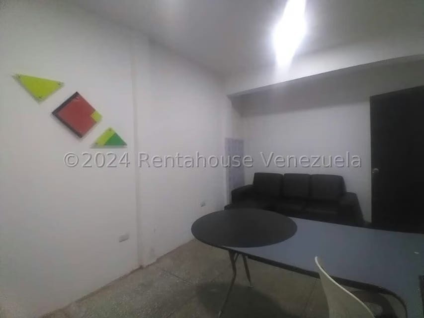 Comercial (Local Comercial) en Venta en Parroquia Catedral, Lara - 17