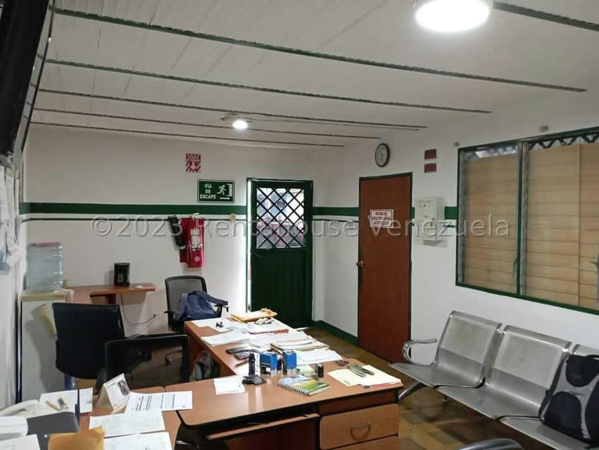Comercial (Galpon - Deposito) en Venta en Los Parques, Merida - 19