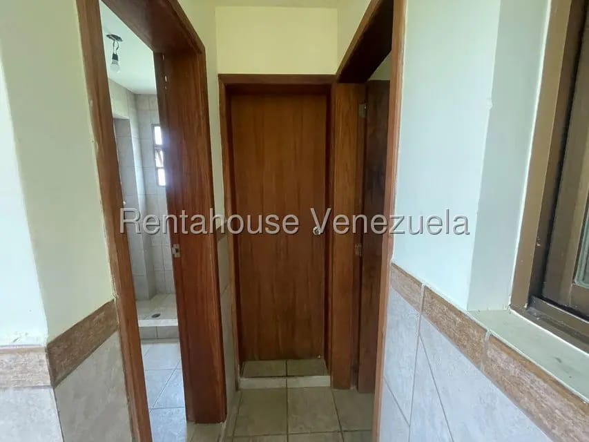 Casa (1 Nivel) en Venta en Finca Campo Alegre, Miranda - 39