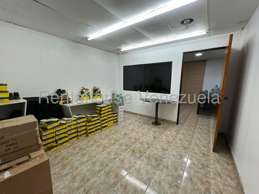 Comercial (Local Comercial) en Alquiler en Catia, Distrito Metropolitano - 2