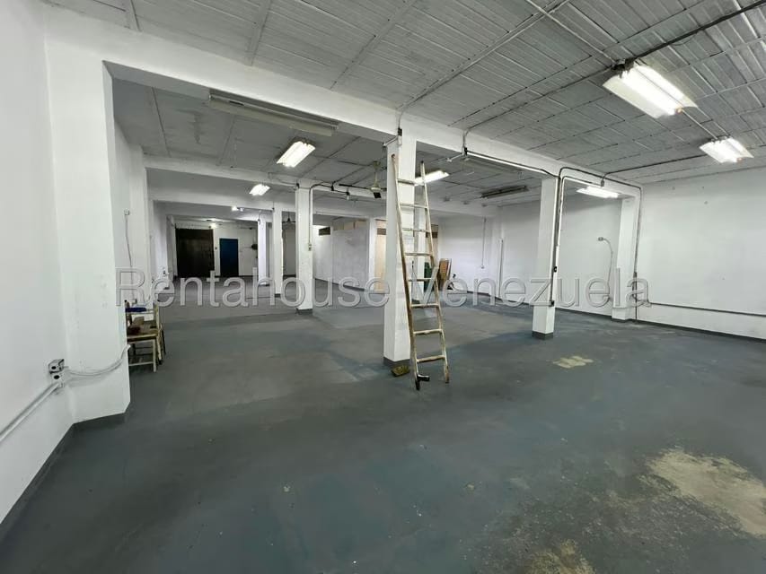 Comercial (Local Comercial) en Alquiler en Catia, Distrito Metropolitano - 12