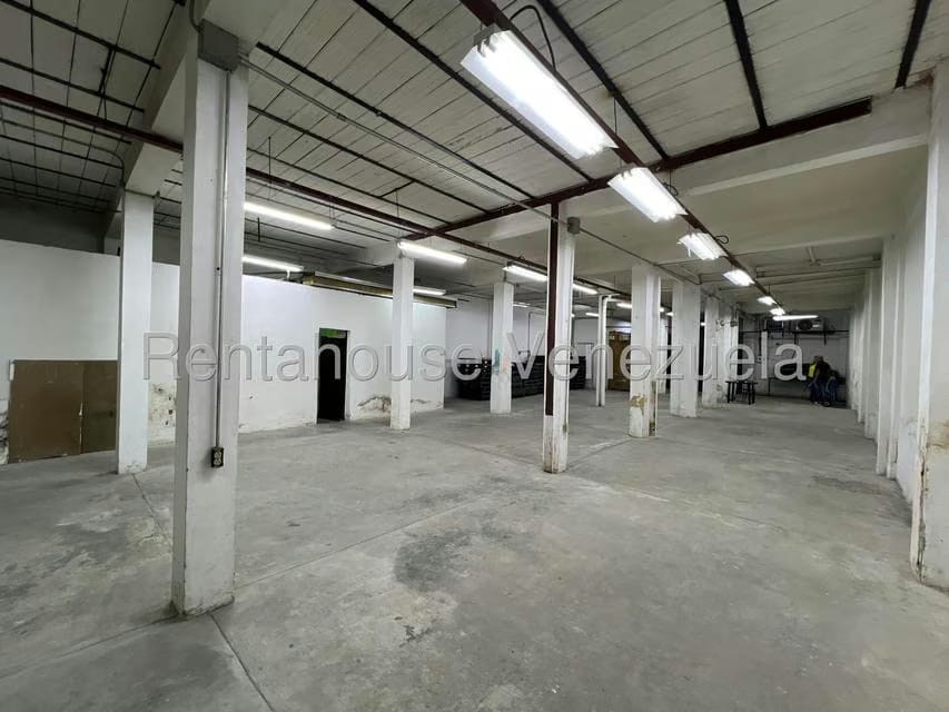 Comercial (Local Comercial) en Alquiler en Catia, Distrito Metropolitano - 6