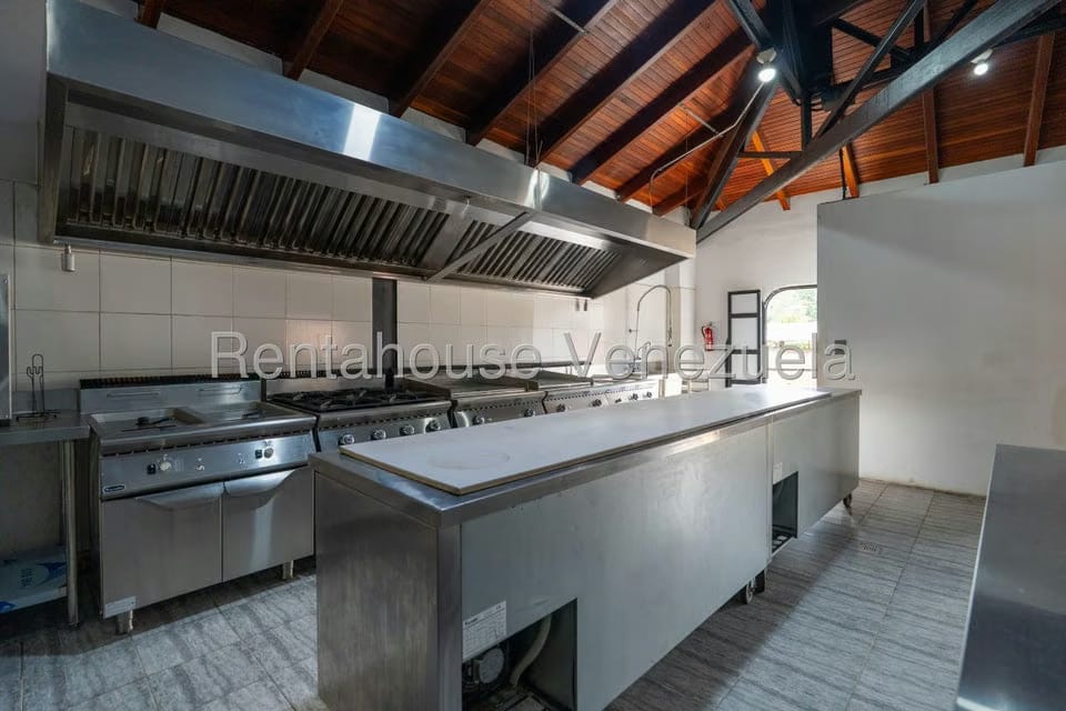 Comercial (Local Comercial) en Alquiler en El Hatillo, Distrito Metropolitano - 17