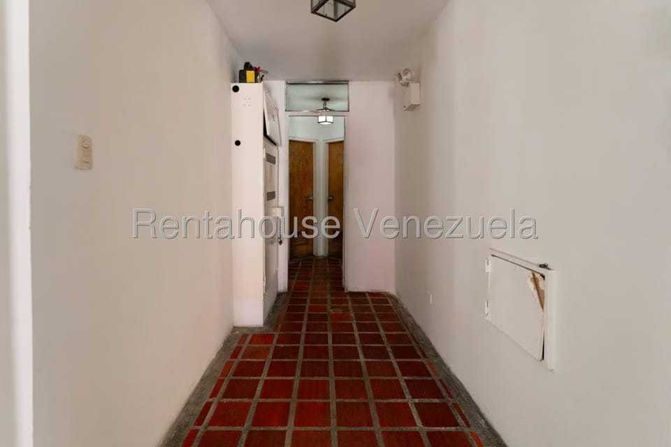 Comercial (Local Comercial) en Alquiler en El Hatillo, Distrito Metropolitano - 35
