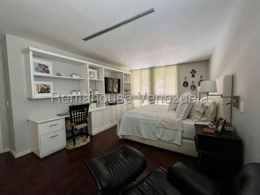 Apartamento (1 Nivel) en Venta en La Lagunita Country Club, Distrito Metropolitano - 12