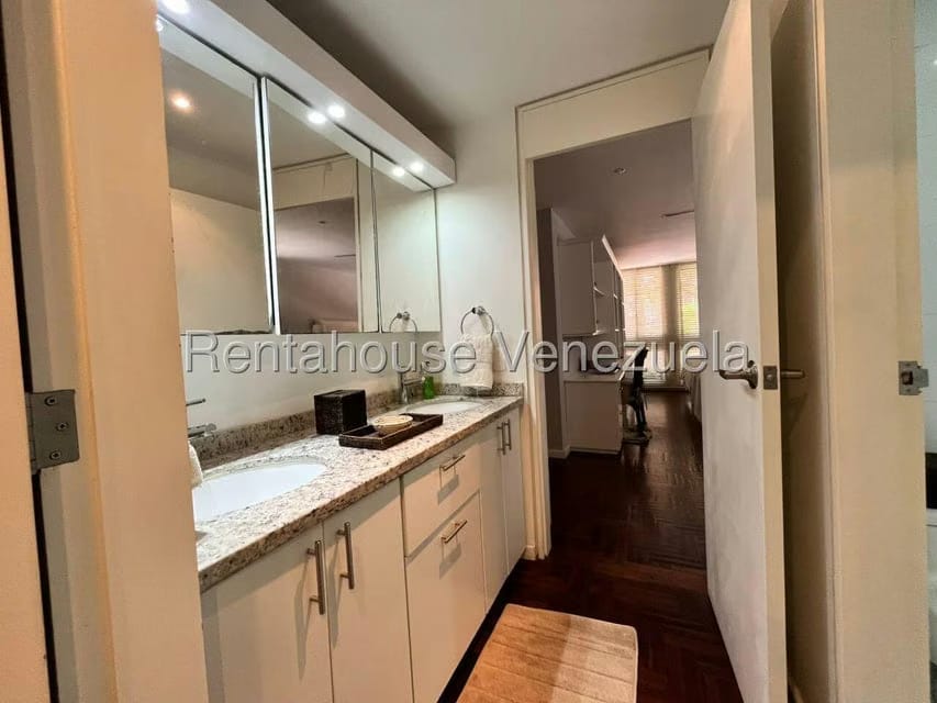 Apartamento (1 Nivel) en Venta en La Lagunita Country Club, Distrito Metropolitano - 13