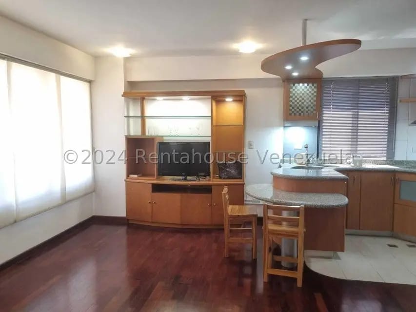 Apartamento (1 Nivel) en Alquiler en La Campiña, Distrito Metropolitano - 11