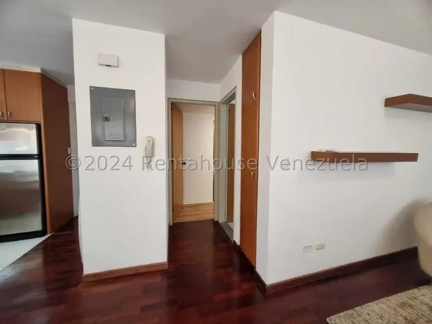 Apartamento (1 Nivel) en Alquiler en La Campiña, Distrito Metropolitano - 12