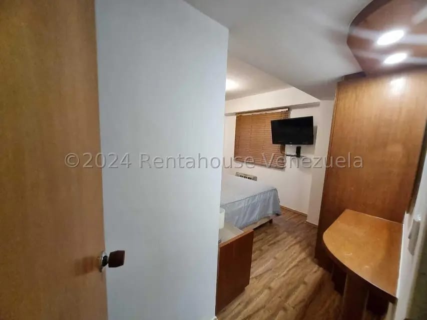 Apartamento (1 Nivel) en Alquiler en La Campiña, Distrito Metropolitano - 14