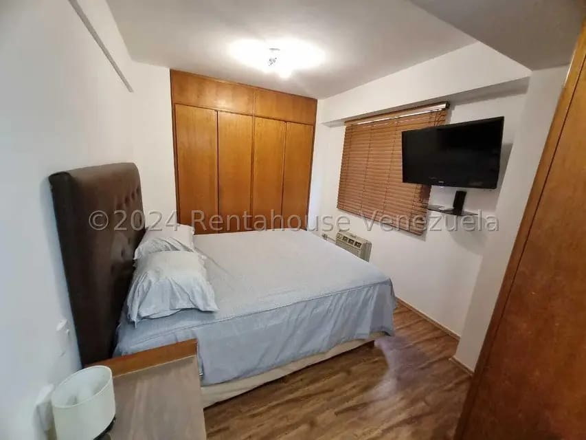 Apartamento (1 Nivel) en Alquiler en La Campiña, Distrito Metropolitano - 16